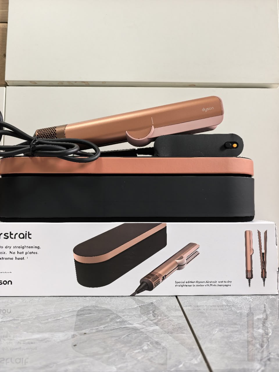 Dyson Airstrait™ Straightener (model HT01)
